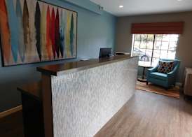 Wave Street Inn 4