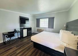 SureStay by Best Western Fresno Central 4