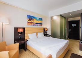Comfort Hotel Astana 4