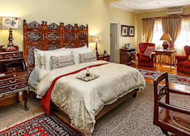 Riverside Guest Lodge 5