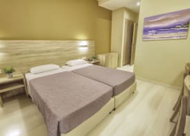 Sofia Hotel 5