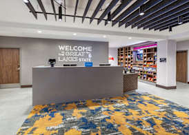 Hampton Inn & Suites Bloomfield Hills Detroit 4