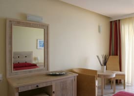Erytha Hotel & Resort Chios 4