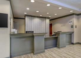 Best Western Plus Philadelphia-Choctaw Hotel and Suites 2