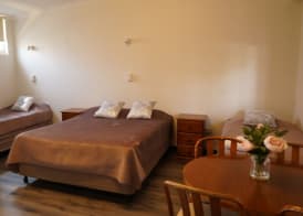 Country Motor Inn 4