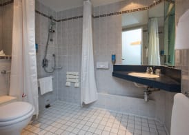 Holiday Inn Express WARWICK - STRATFORD-UPON-AVON by IHG 5