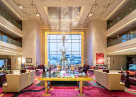Renaissance Shanghai Yu Garden Hotel on the Bund by Nanjing Road 5