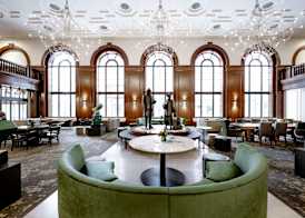 Hotel Fort Des Moines, Curio Collection By Hilton 2