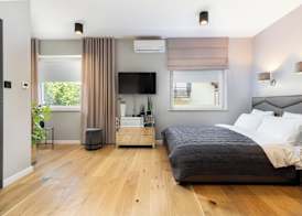 Boutique Hotel RABBIT HOLE 5