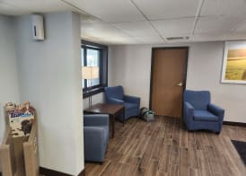 Days Inn by Wyndham Sioux Falls Airport 4