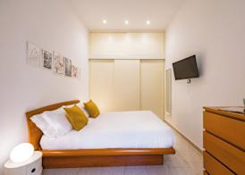 Metro Università Apartment by Wonderful Italy 3