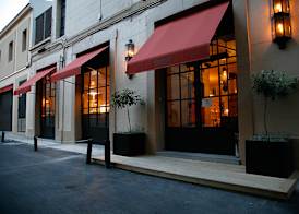 Hotel Market 3