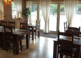 The Prince Albert Pub & Hotel with onsite FREE PARKING 2 minutes from Legoland 4