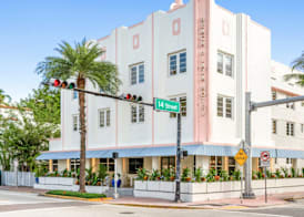 Beach Plaza Hotel South Beach 2