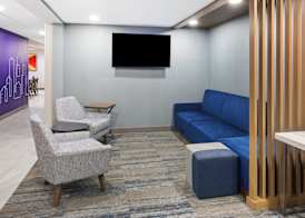 Holiday Inn Express CLEVELAND AIRPORT - BROOK PARK by IHG 3