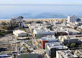 Hampton Inn & Suites Santa Monica 2