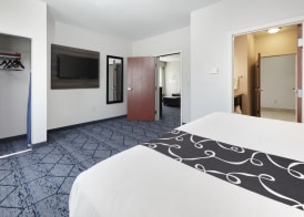 La Quinta by Wyndham Denton - University Drive 5