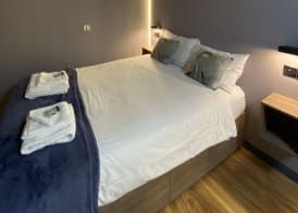 Hollybush Guest House 3
