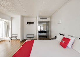 OYO Hotel Houston Katy Freeway 4