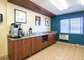 Motel 6 Saint Paul, MN - I-94 2