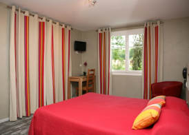 Logis Hotel Ur-Hegian 3