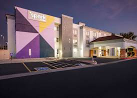 Spark by Hilton Glendale Phoenix North 2