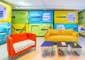 Capsule Inn 4