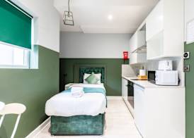 The Finsbury Park Hotel 2