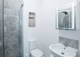 Austens Apartments 3