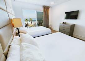 Surfer Beach Hotel 5