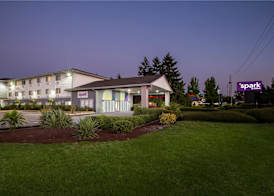 Spark by Hilton Kent Seattle 3