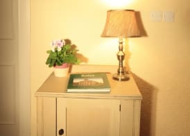 Inglestone House Guest House 2