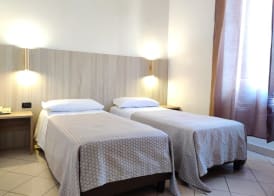 Hotel Mondial 3