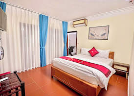 Chez Loan Hotel 2