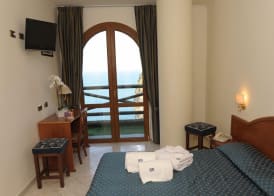 HR Hotel & Spa 4