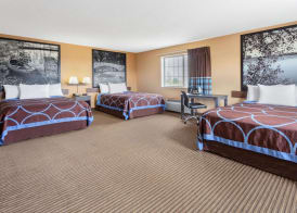 Super 8 by Wyndham Fort Dodge IA 3