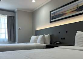Econo Lodge Inn & Suites Santa Rosa South 5