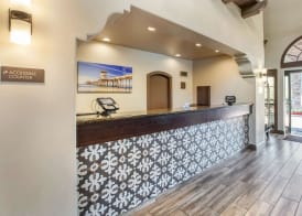 Comfort Inn & Suites Orange County John Wayne Airport 2