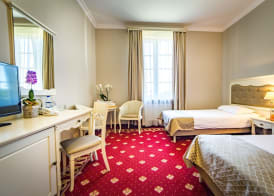 Hotel Sobienie Królewskie 3