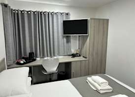 Broadview Hotel 5