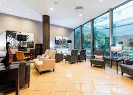 Courtyard by Marriott Prague City 4