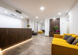 HOTEL TRILAGO 2