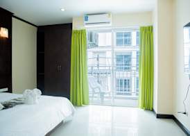 Blue Skyline Hotel 5