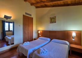 Hotel Ibaigune 4