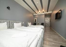 Hotel Gloria KS 4