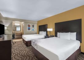 La Quinta by Wyndham Carlsbad - Legoland Area 4