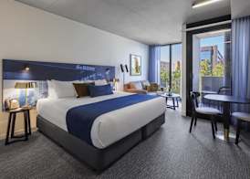Oaks Melbourne St Kilda Road Hotel 3