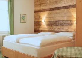 Hotel Oasi 4