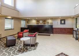 Comfort Inn & Suites West Springfield 4