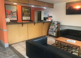 Howard Johnson by Wyndham Salem 4